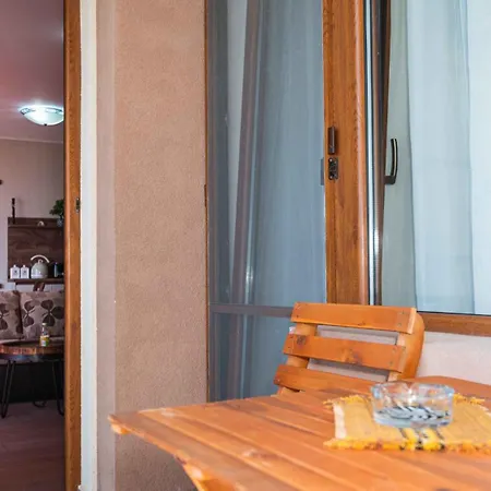 Flat Lora Apartman *