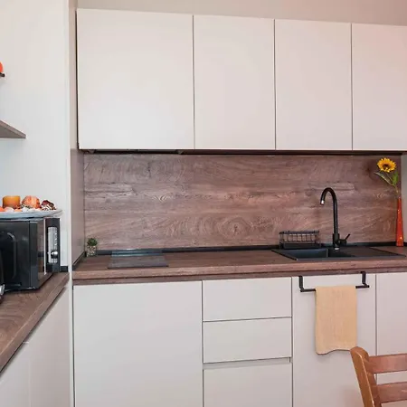 Apartman Flat Lora *