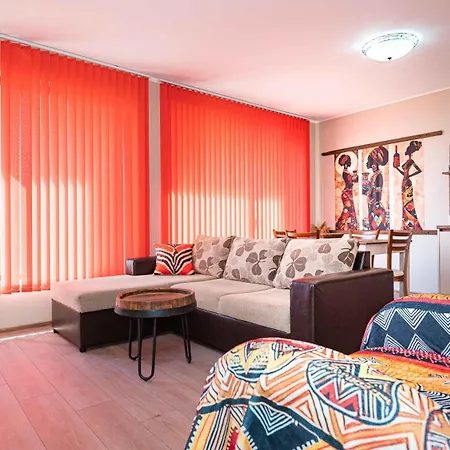 Flat Lora Πομόριε