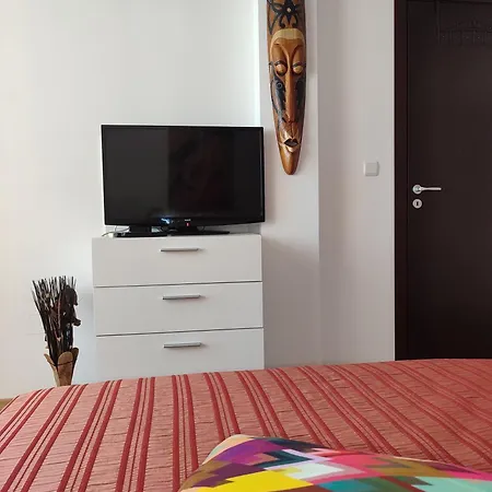 Flat Lora * Πομόριε