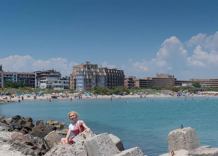 Flat Lora Lejlighed *